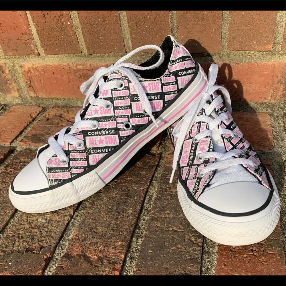 Converse - Picture 4 of 9